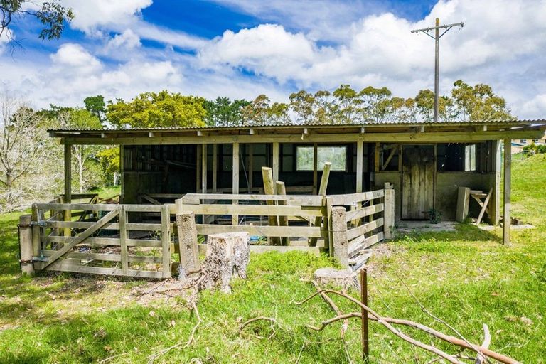 Photo of property in 393 Port Albert Road, Wellsford, 0972