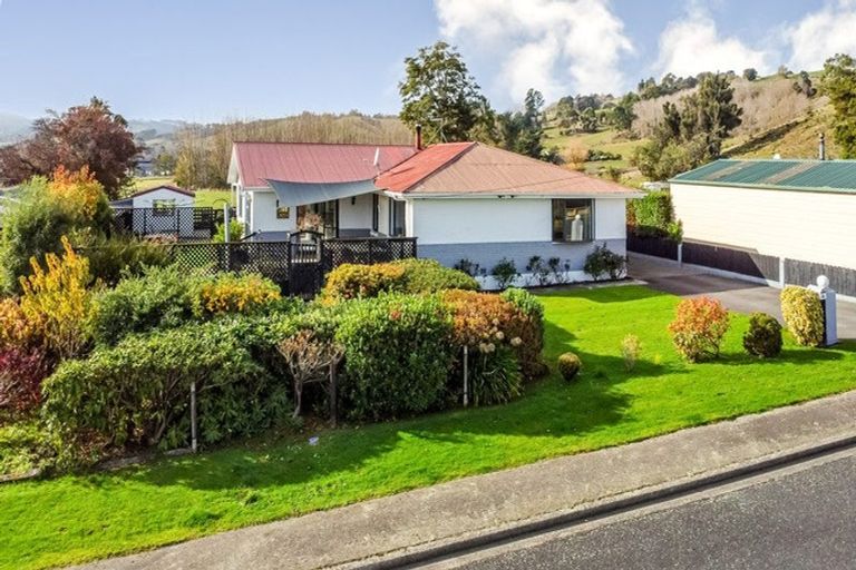 Photo of property in 14 Elizabeth Avenue, East Taieri, Mosgiel, 9024