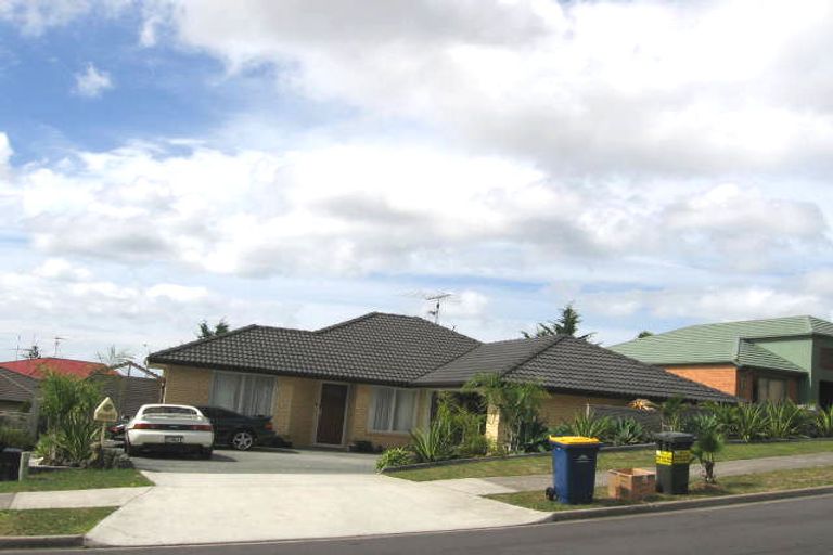 Photo of property in 22 Black Teal Close, Unsworth Heights, Auckland, 0632