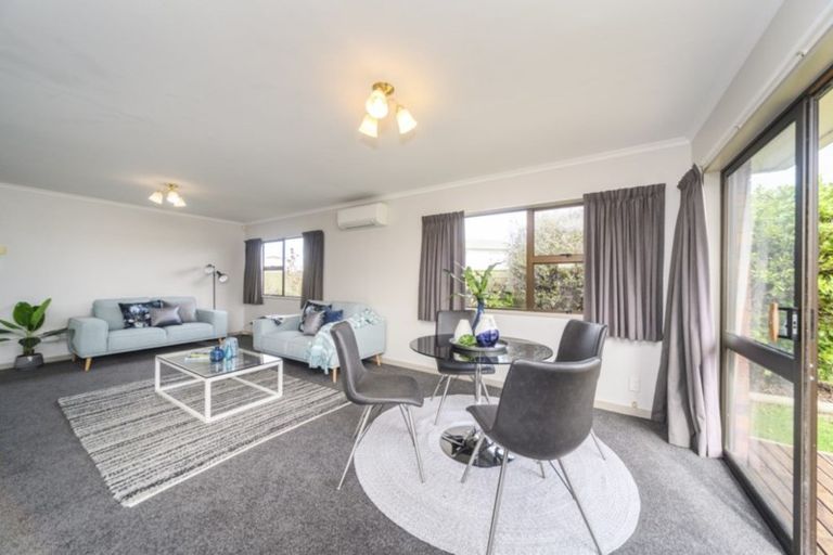 Photo of property in 7a Marama Crescent, Palmerston North, 4414