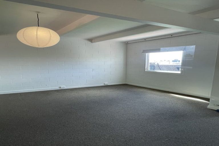 Photo of property in 19/10 Pitarua Street, Thorndon, Wellington, 6011