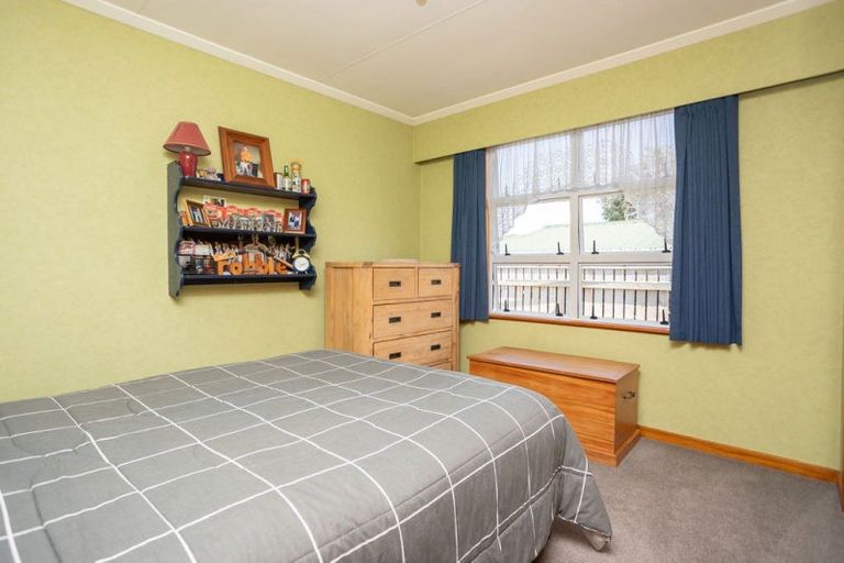 Photo of property in 27 Ruahine Street, Dannevirke, 4930