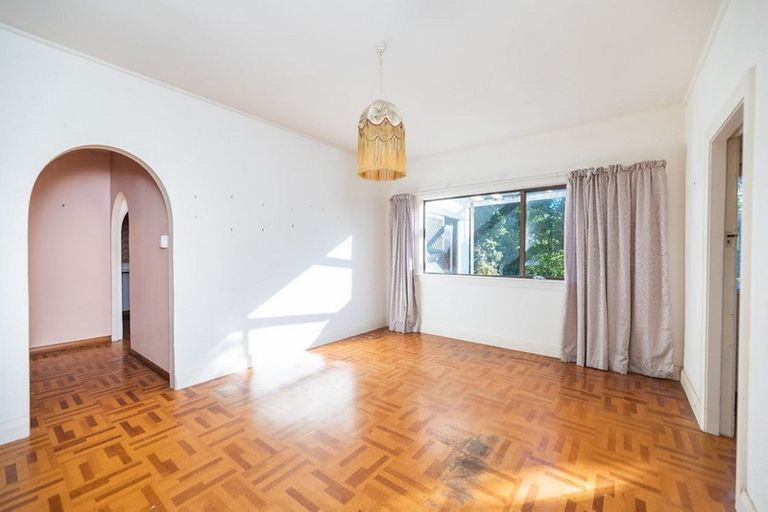 Photo of property in 45 Wellington Road, Paekakariki, 5034