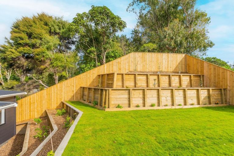 Photo of property in 76 Tennis Court Road, Raumati South, Paraparaumu, 5032