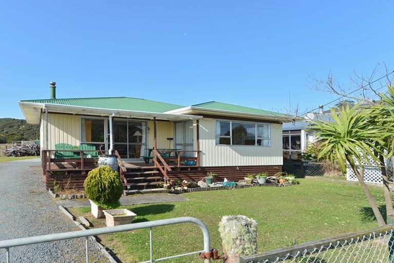 Photo of property in 22 Waiotoi Road, Ngunguru, Whangarei, 0173