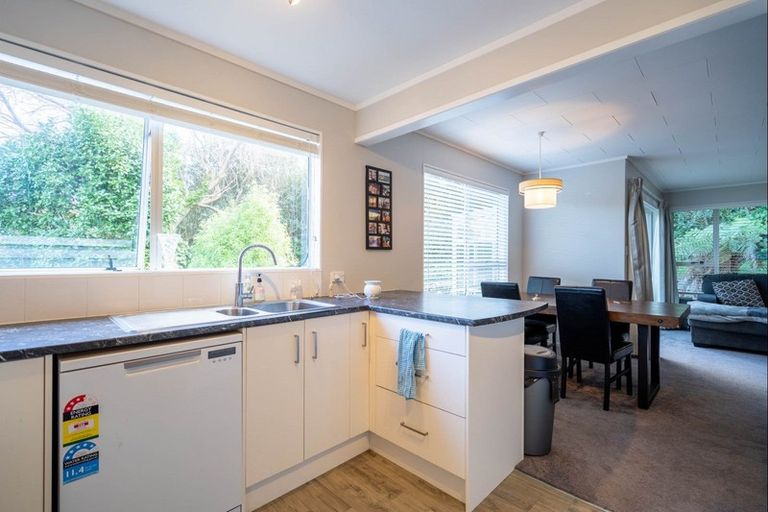 Photo of property in 5b Sea Vista Drive, Pukerua Bay, 5026