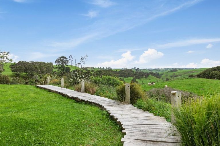 Photo of property in 1855 Highway, Pukekawa, 2696