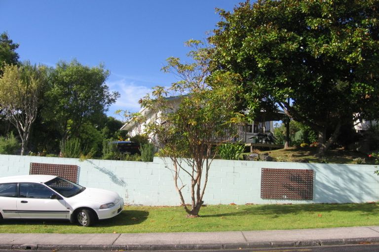 Photo of property in 49 Mcdowell Crescent, Hillcrest, Auckland, 0627