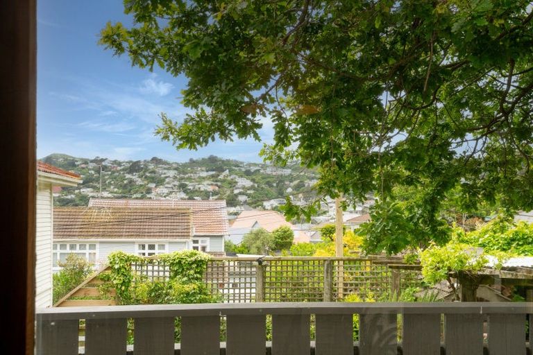 Photo of property in 53 Severn Street, Island Bay, Wellington, 6023