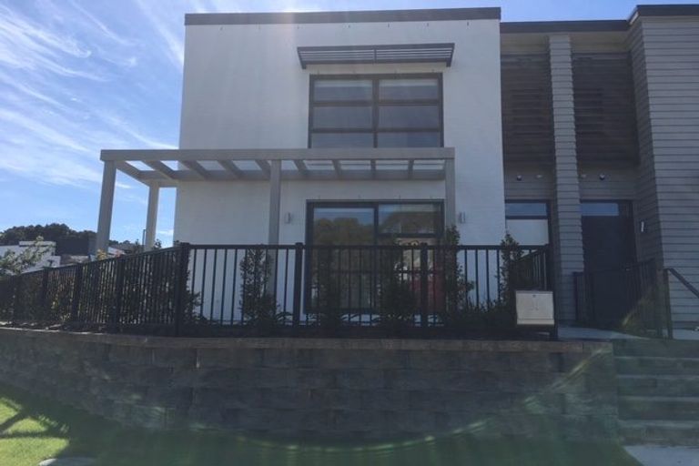 Photo of property in 51 Eugenia Rise, Totara Heights, Auckland, 2105