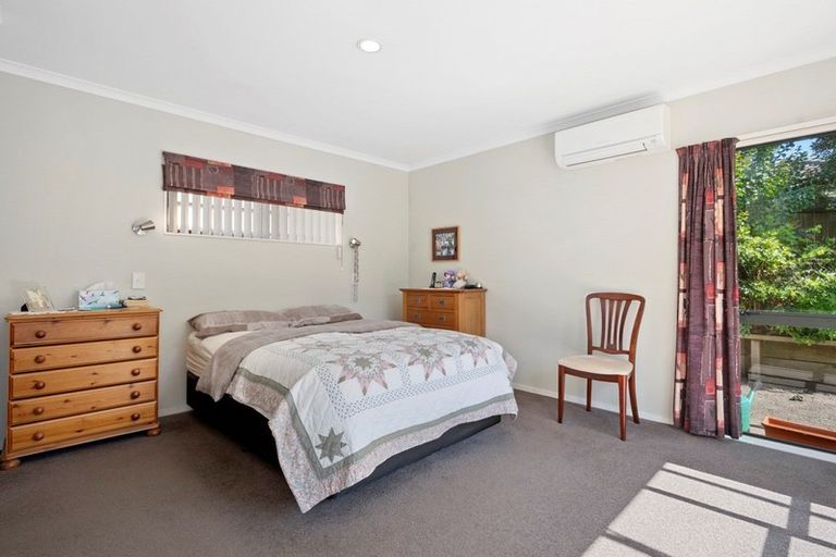 Photo of property in 17 Burnt Oak Drive, Pyes Pa, Tauranga, 3112