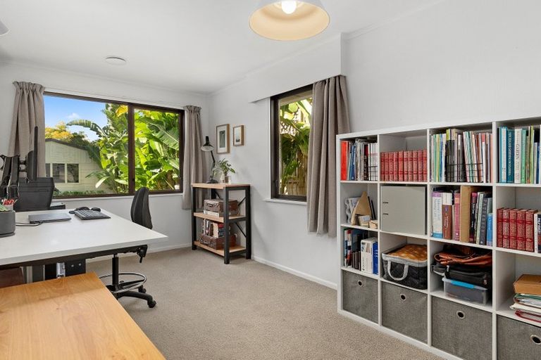 Photo of property in 265a Waitaha Road, Welcome Bay, Tauranga, 3112