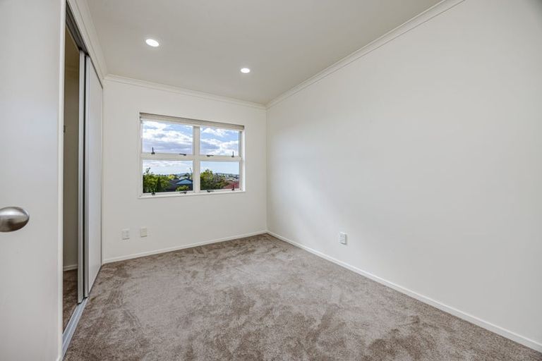 Photo of property in 24 Lime Crescent, Papakura, 2110