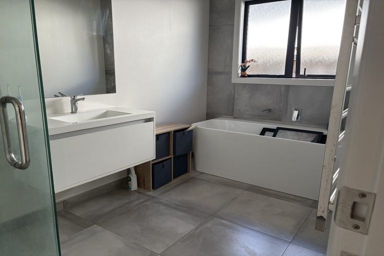 Photo of property in 51 Freedom Drive, Kelvin Grove, Palmerston North, 4414