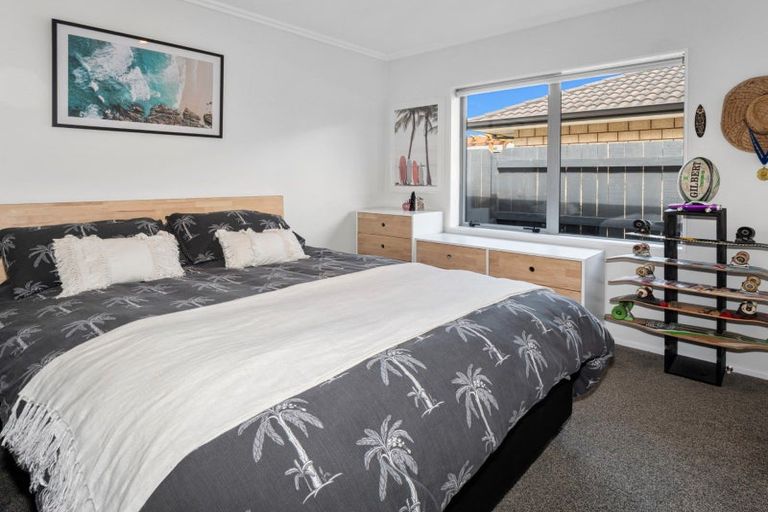 Photo of property in 72 Oriental Parade, Papamoa Beach, Papamoa, 3118