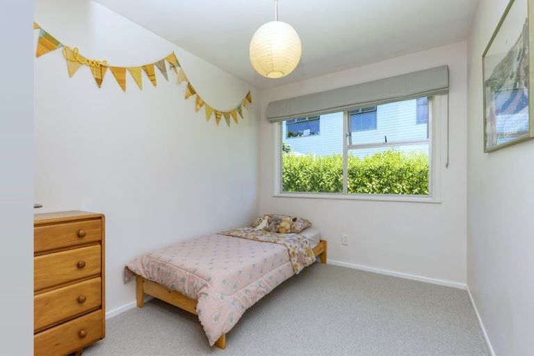 Photo of property in 1 Wirihana Road, Titirangi, Auckland, 0602