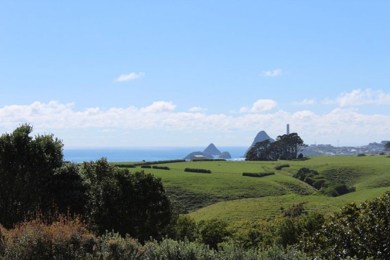 Photo of property in 29 Washer Road, Omata, New Plymouth, 4374