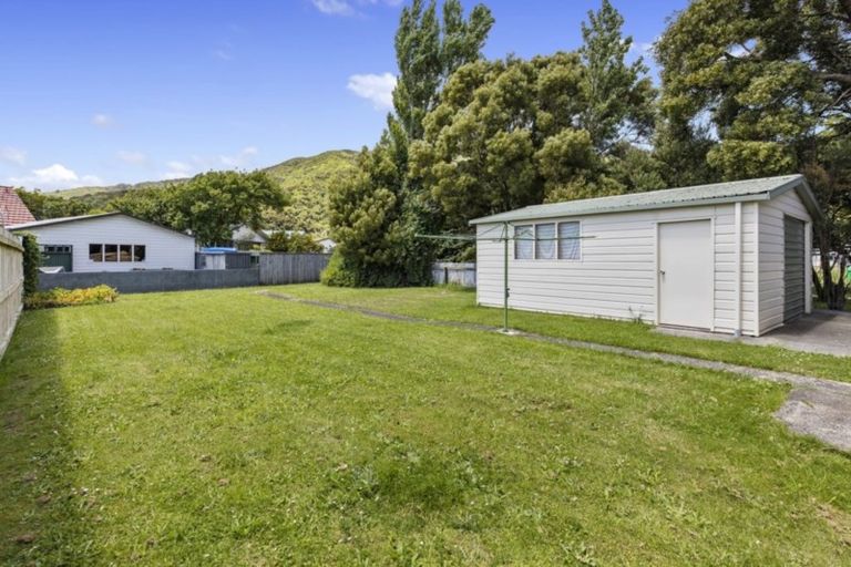 Photo of property in 22 Bell Road, Waiwhetu, Lower Hutt, 5010