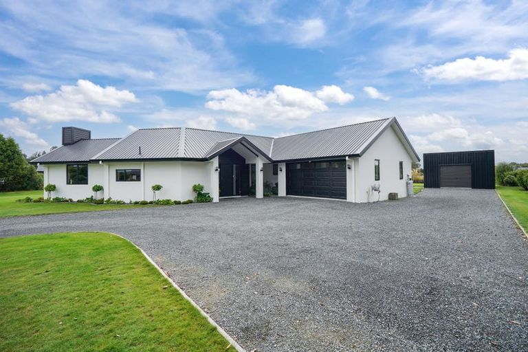 Photo of property in 171 Dunns Road, Otatara, Invercargill, 9879