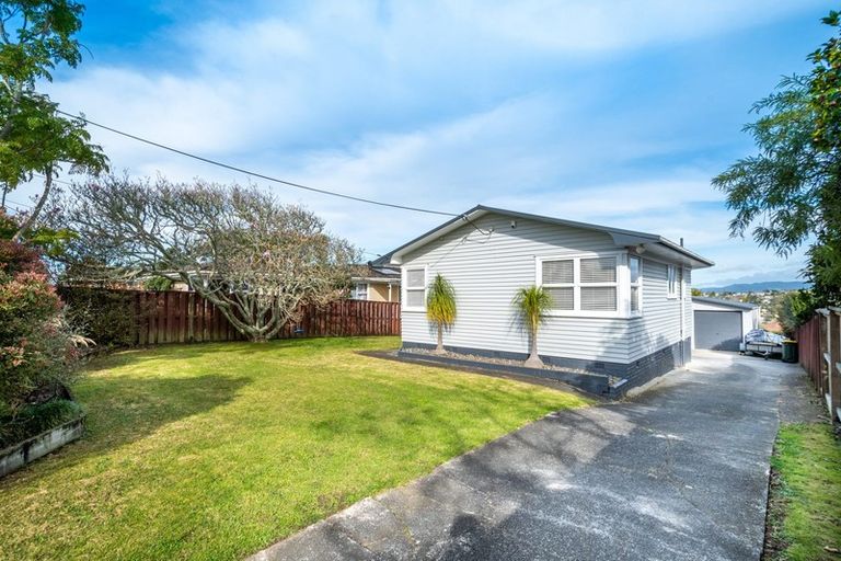 Photo of property in 97 Royal Road, Massey, Auckland, 0614