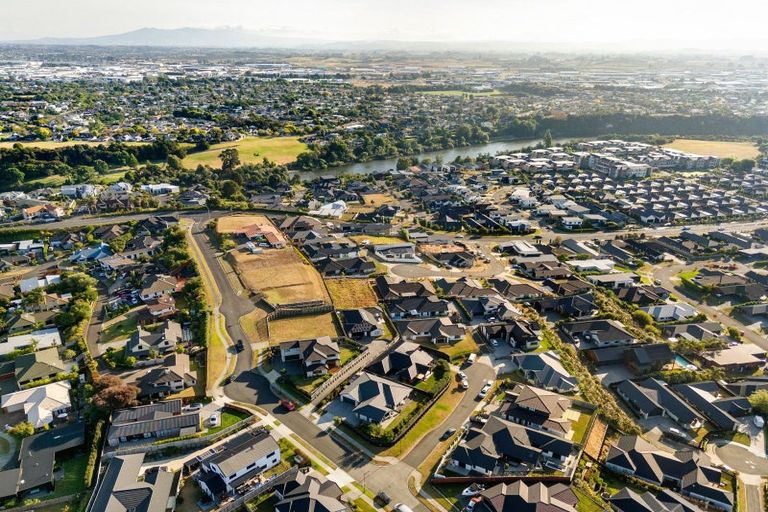 Photo of property in 21 Brywood Rise, Flagstaff, Hamilton, 3210