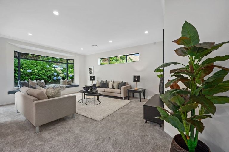 Photo of property in 55a Lonely Track Road, Fairview Heights, Auckland, 0632