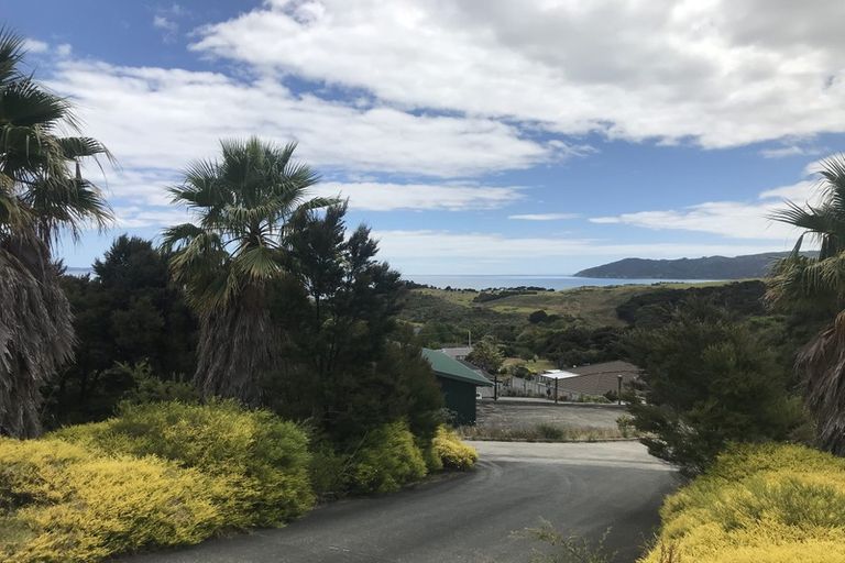 Photo of property in 25 Bay View Road, Cable Bay, 0420