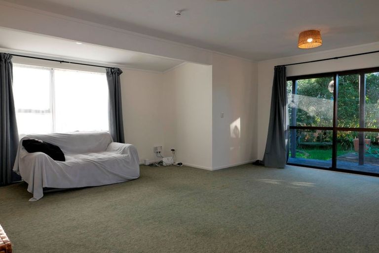 Photo of property in 15a Te Manuao Road, Otaki, 5512