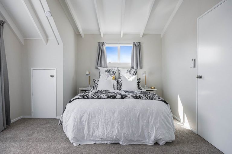 Photo of property in 4/73 Vintage Drive, Henderson, Auckland, 0612