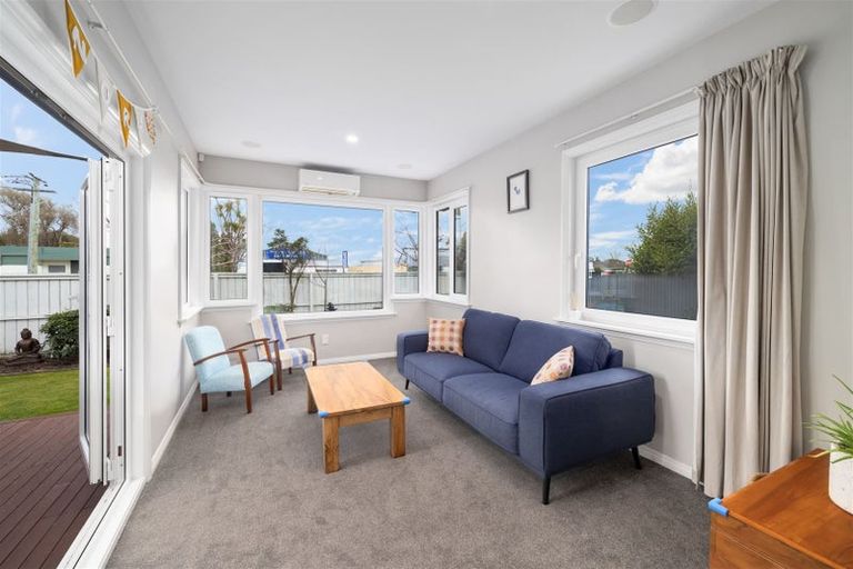 Photo of property in 92 Mcfaddens Road, St Albans, Christchurch, 8052