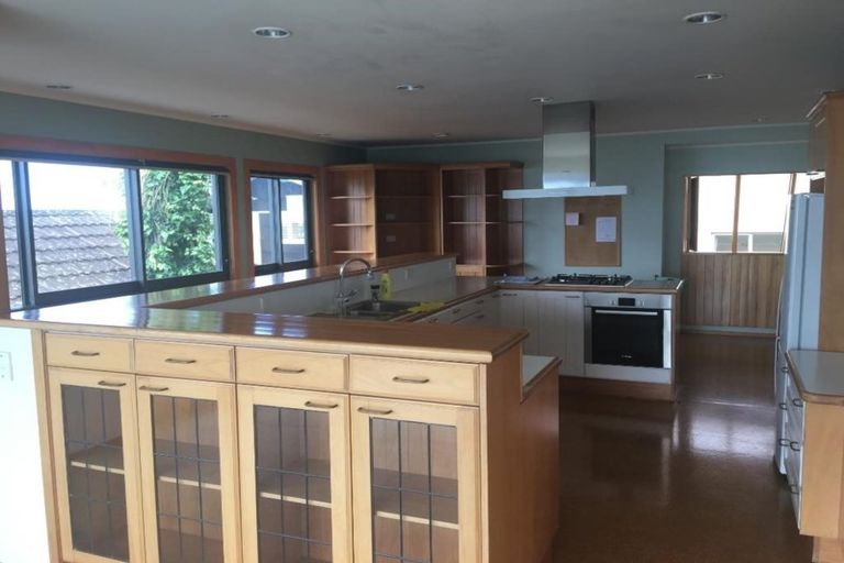 Photo of property in 106a Stanley Point Road, Stanley Point, Auckland, 0624