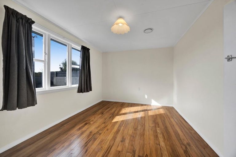 Photo of property in 5 Kepa Street, Ohawe, Hawera, 4671