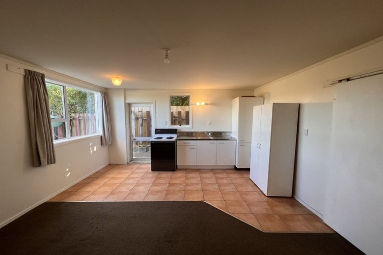 Photo of property in 86 Rosario Crescent, Red Beach, 0932