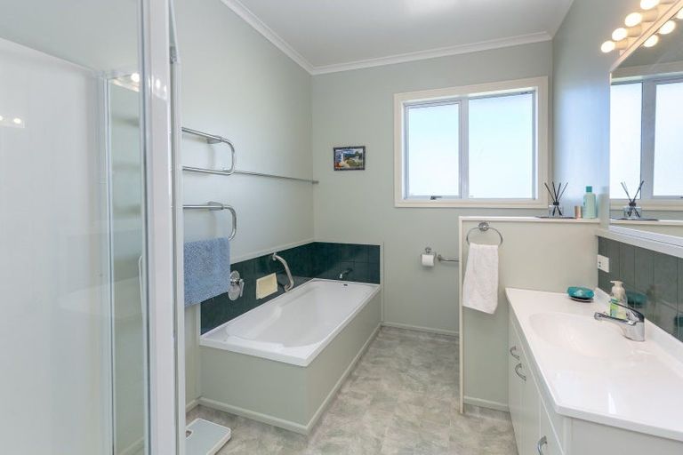 Photo of property in 769 State Highway 2, Opaki, Masterton, 5881