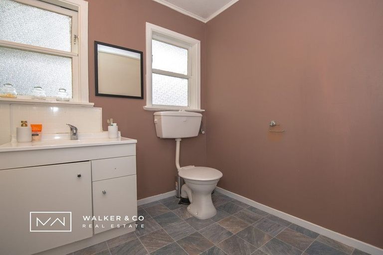 Photo of property in 61 Sunny Grove, Wainuiomata, Lower Hutt, 5014