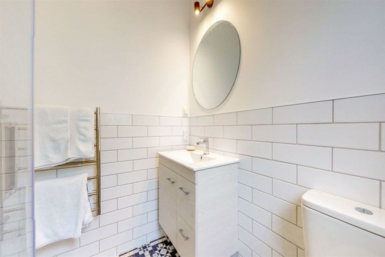 Photo of property in 22 Central Terrace, Alicetown, Lower Hutt, 5010