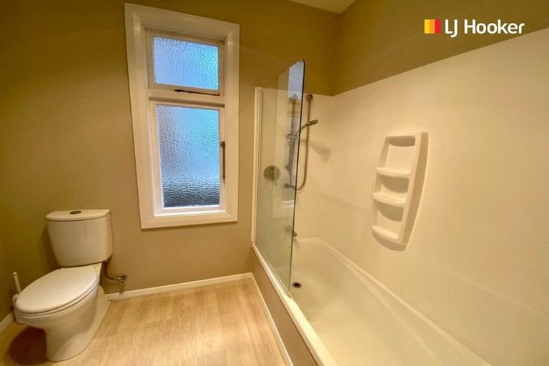 Photo of property in 84 Hazelhurst Pass, Caversham, Dunedin, 9012