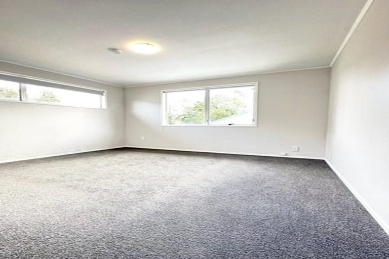 Photo of property in 365 Don Buck Road, Massey, Auckland, 0614