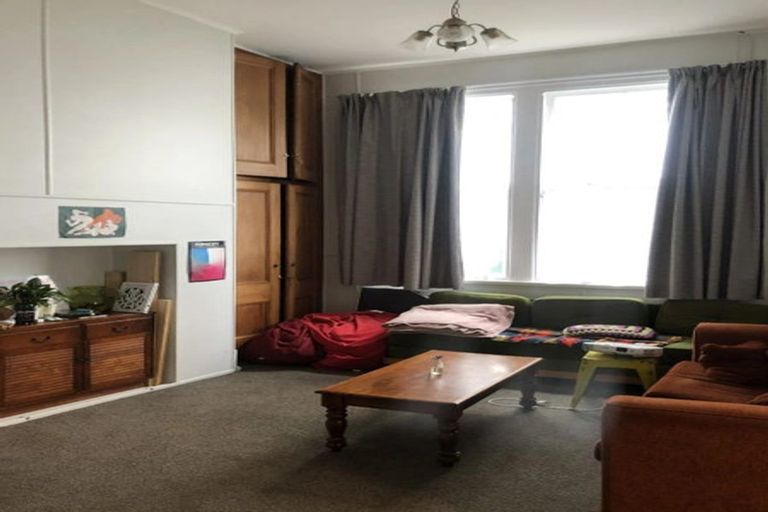 Photo of property in 244 The Terrace, Wellington Central, Wellington, 6011