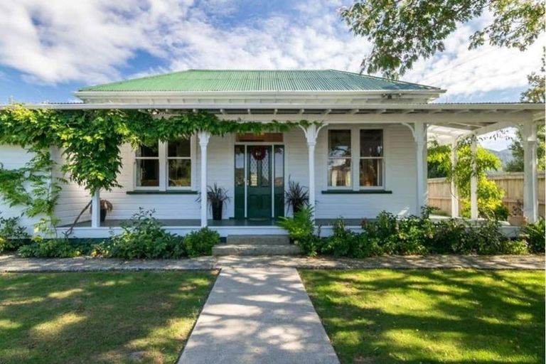 Photo of property in 8 Cook Street, Havelock, 7100