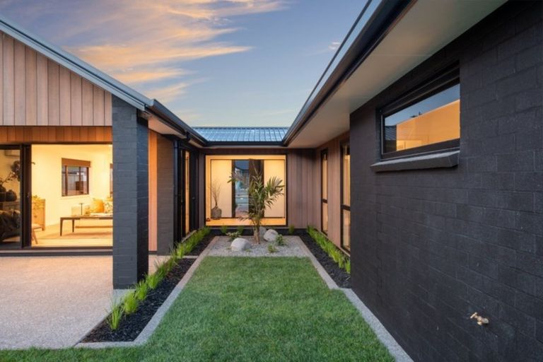 Photo of property in 109 Whakaturou Crescent, Pyes Pa, Tauranga, 3112