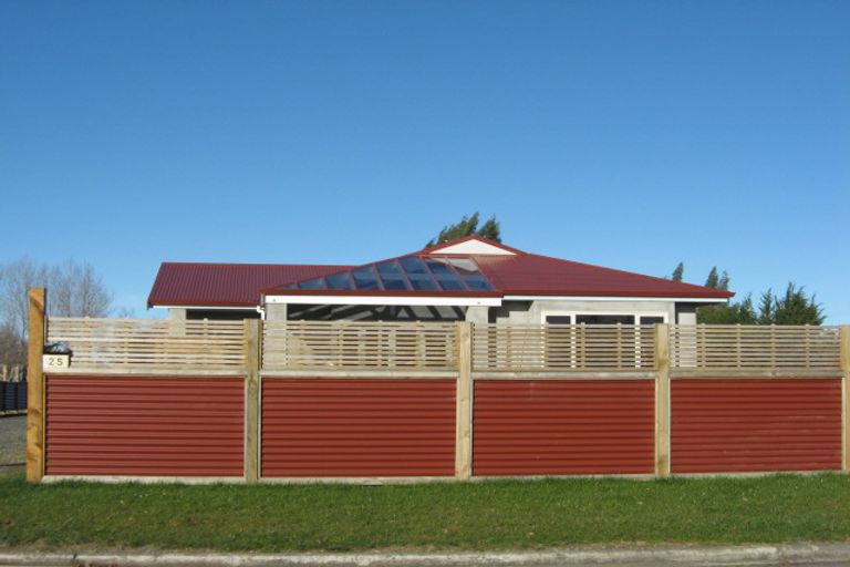 Photo of property in 25 Dejoux Road, Winton, 9720