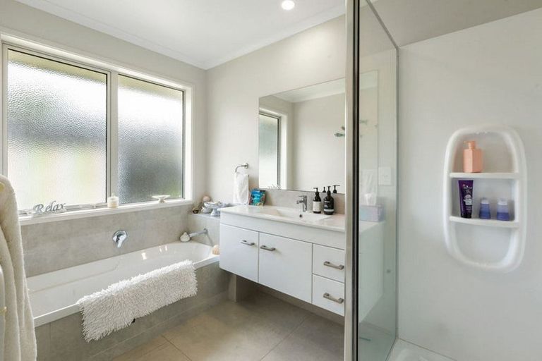 Photo of property in 42 Maniaroa Drive, Katikati, 3129