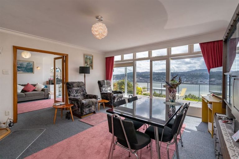 Photo of property in 121 Larnach Road, Vauxhall, Dunedin, 9013