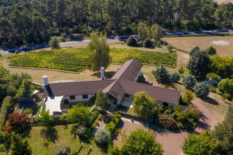 Photo of property in 128 Ferndale Way, Rangatira Park, Taupo, 3384