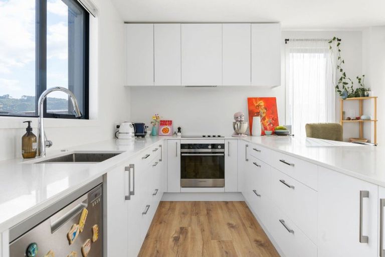 Photo of property in 79 Omahina Street, Raglan, 3225