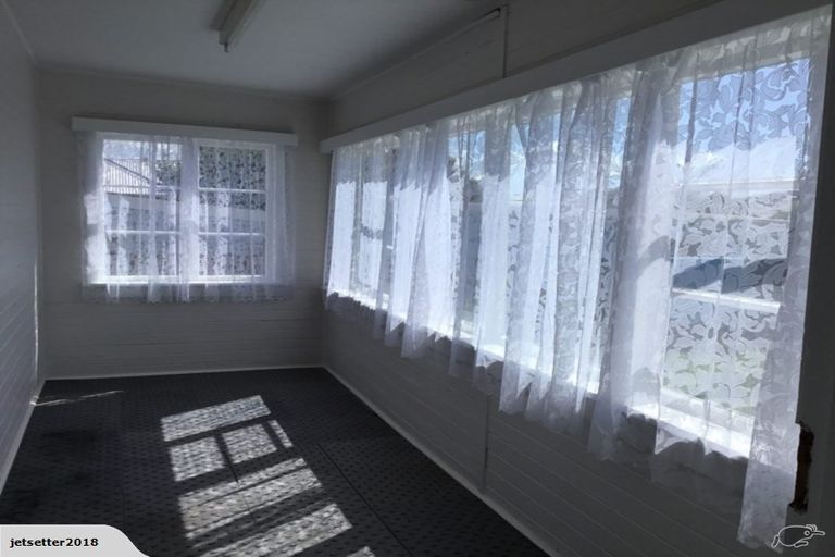 Photo of property in 63 Strathavon Road, Miramar, Wellington, 6022