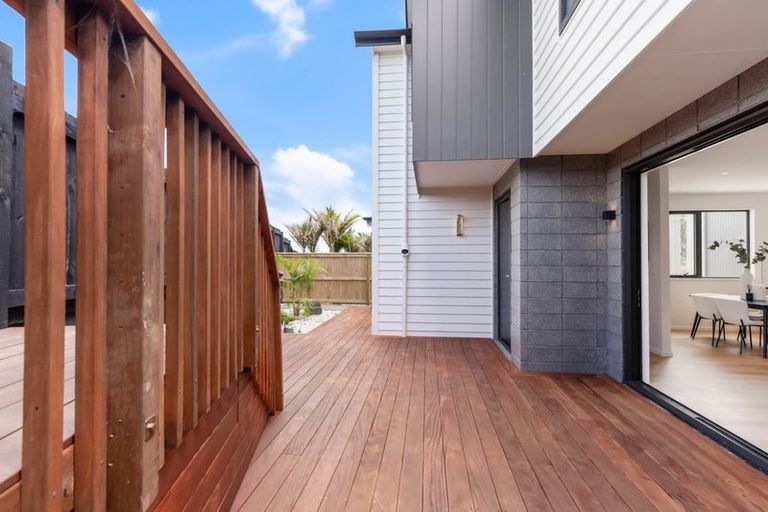 Photo of property in 1b Altair Place, Windsor Park, Auckland, 0632