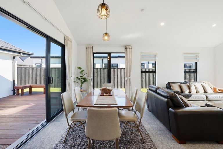 Photo of property in 7 Twin Meadows Drive, Casebrook, Christchurch, 8051