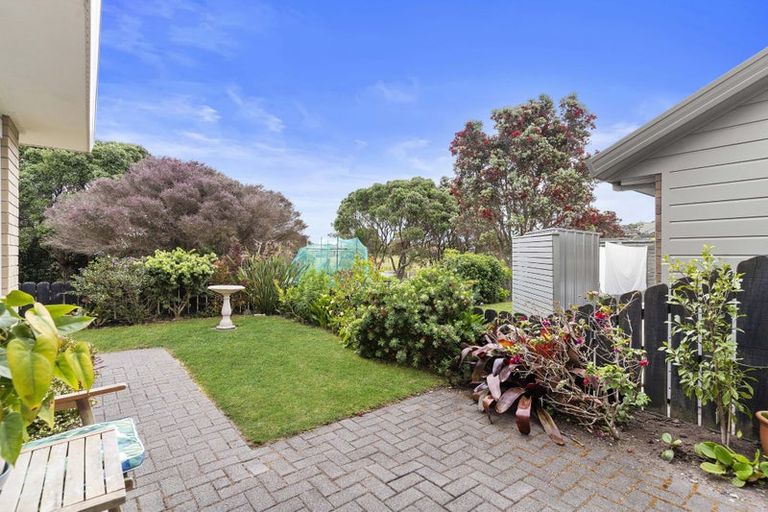 Photo of property in 3/23 Lakeside Drive, Orewa, 0931